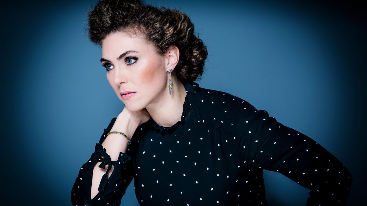 »Warum hören die Leute uns nicht reden, wenn wir Lieder singen? Warum gibt es da immer noch diese Barriere?«